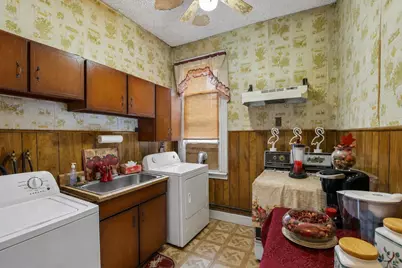 220 Garfield Ave, Jersey City, NJ 07305 - Photo 10