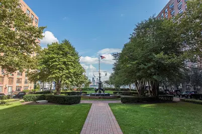2 Constitution Ct #1014, Hoboken, NJ 07030 - Photo 6