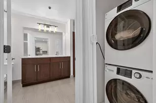 15 Warren St, Jersey City, NJ 07302 - Photo 16