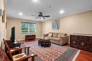 135 38th St, Union City, NJ 07087 - Photo 1