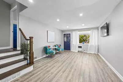4 Parkside Lane, Bayonne, NJ 07002 - Photo 6