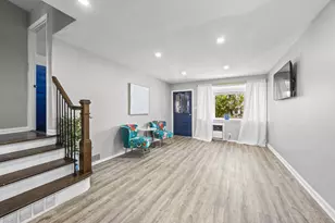 4 Parkside Ln, Bayonne, NJ 07002 - Photo 6
