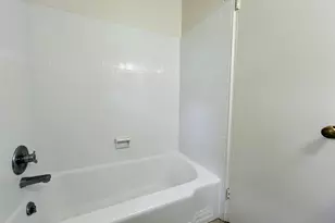 241 Passaic St, Rochelle Park Township, NJ 07662 - Photo 6