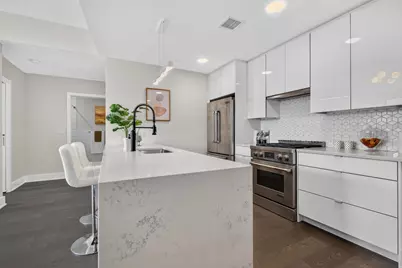 380 Newark Ave #607, Jersey City, NJ 07302 - Photo 8