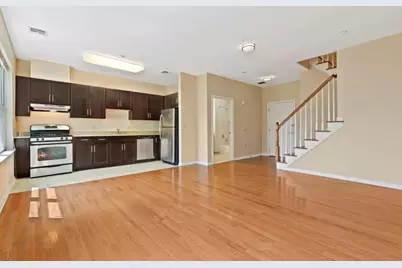 25 Duncan Ave #211, Jersey City, NJ 07304 - Photo 2
