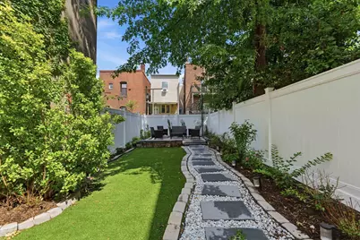 112 Beach St, Jersey City, NJ 07307 - Photo 28