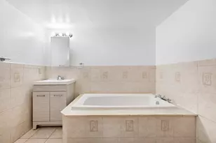 810 2nd St, Secaucus, NJ 07094 - Photo 12