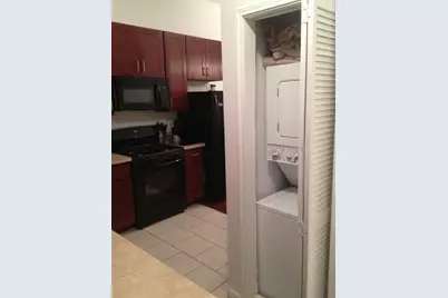 689 Bergen Ave #2, Jersey City, NJ 07304 - Photo 2