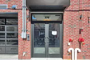 370 1st St, Jersey City, NJ 07302 - Photo 2