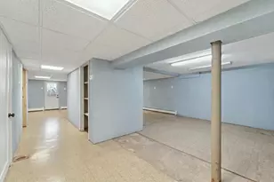81 Country Village Rd, Jersey City, NJ 07305 - Photo 44