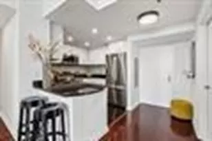 102 Christopher Columbus Dr, Jersey City, NJ 07302 - Photo 4
