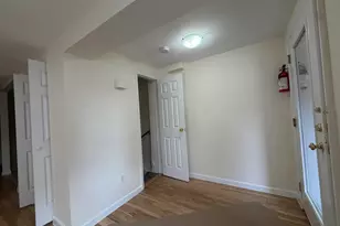 522 Manila Ave, Jersey City, NJ 07302 - Photo 4