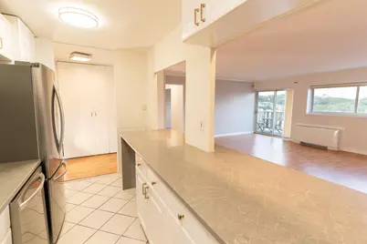 2180 Center Ave, Fort Lee, NJ 07024 - Photo 8