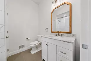 402 Kingston Ct, West New York, NJ 07093 - Photo 28