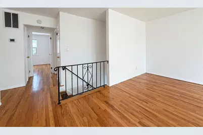16 Briarwood Rd #2, Jersey City, NJ 07305 - Photo 4
