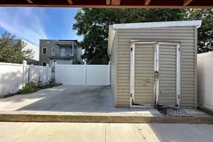 374 Cator Ave, Jersey City, NJ 07305 - Photo 10
