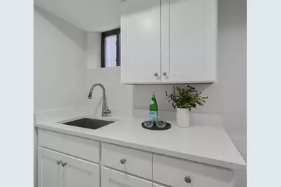 124 Lexington Ave, Jersey City, NJ 07304 - Photo 22