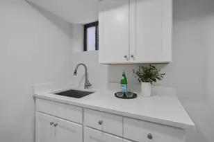 124 Lexington Ave, Jersey City, NJ 07304 - Photo 22