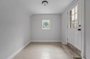 22 Cottage St, Jersey City, NJ 07306 - Photo 36
