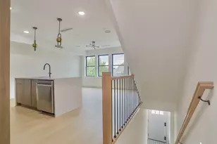 182 Columbia Ave, Jersey City, NJ 07307 - Photo 30