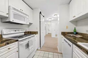 2 Constitution Ct, Hoboken, NJ 07030 - Photo 8