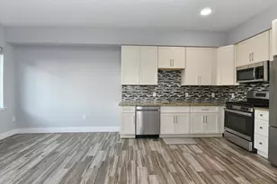424 Whiton St, Jersey City, NJ 07304 - Photo 4