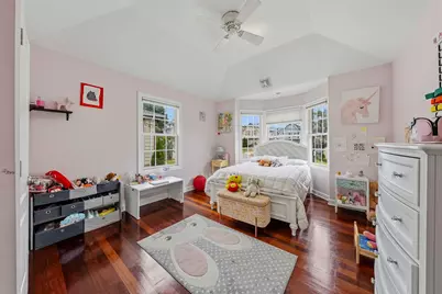 664 Ten Eyck Ave, Lyndhurst Township, NJ 07071 - Photo 18