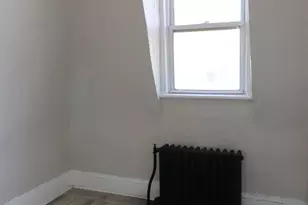 24 Gray St, Jersey City, NJ 07302 - Photo 4