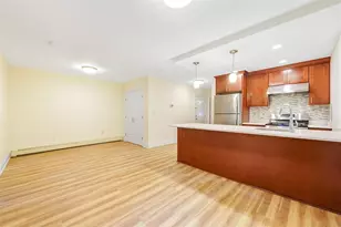 1026 Bloomfield St, Hoboken, NJ 07030 - Photo 4