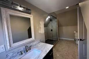 678 Bergen Ave, Jersey City, NJ 07304 - Photo 20