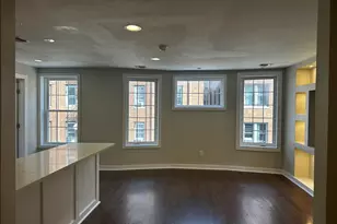 678 Bergen Ave, Jersey City, NJ 07304 - Photo 4