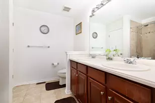 61 Lee Ct, Jersey City, NJ 07305 - Photo 16