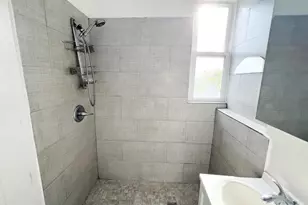9101 Bergenwood Ave, North Bergen, NJ 07047 - Photo 20