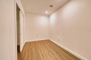 957 Broadway, Bayonne, NJ 07002 - Photo 10