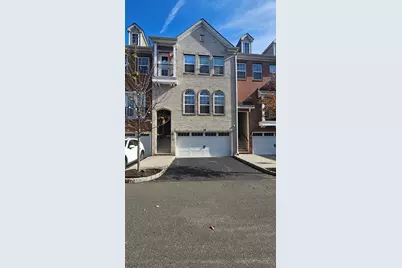 10 Creekside Ct, Secaucus, NJ 07094 - Photo 2