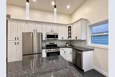 32 West 19th St #2R, Bayonne, NJ 07002 - Photo 14