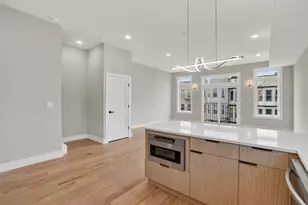 34 Thorne St, Jersey City, NJ 07307 - Photo 4