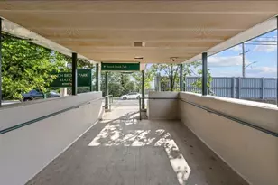 63 Forest Hill Pkwy, Newark, NJ 07104 - Photo 20