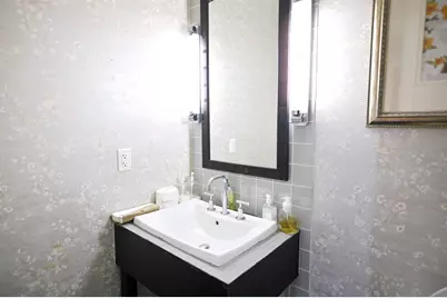 4 Henley Pl #4, Weehawken, NJ 07086 - Photo 4