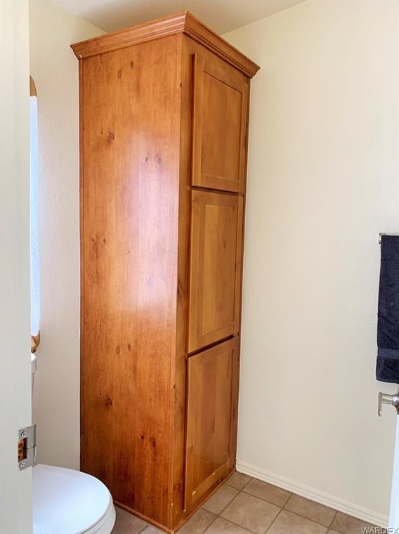 2710 Calle Cedral, Kingman AZ 86409-8319 exterior