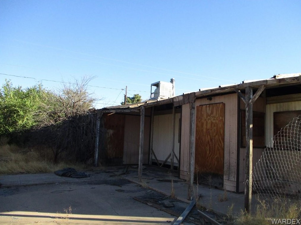 2735 Carver Ave, Kingman, AZ 86409-1469