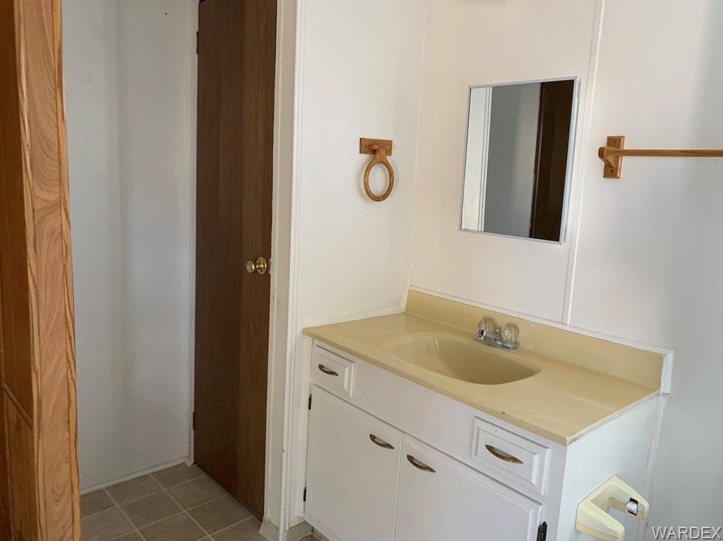 2730 Northfield Ave, Kingman AZ 86409-2358 exterior