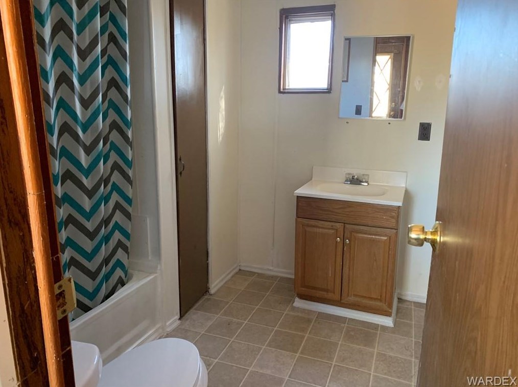 2730 Northfield Ave, Kingman AZ 86409-2358 exterior