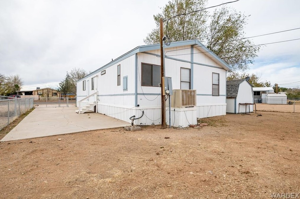 3299 Devlin Ave, Kingman AZ 86409-2200 exterior