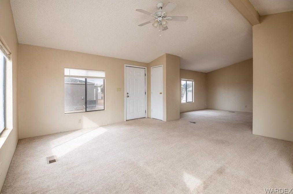 3299 Devlin Ave, Kingman AZ 86409-2200 exterior