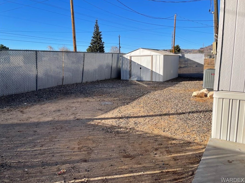 2740 Devlin Ave, Kingman AZ 86409-2205 exterior