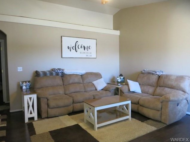 3335 Eagle Rock Rd, Kingman, AZ 86401-3748