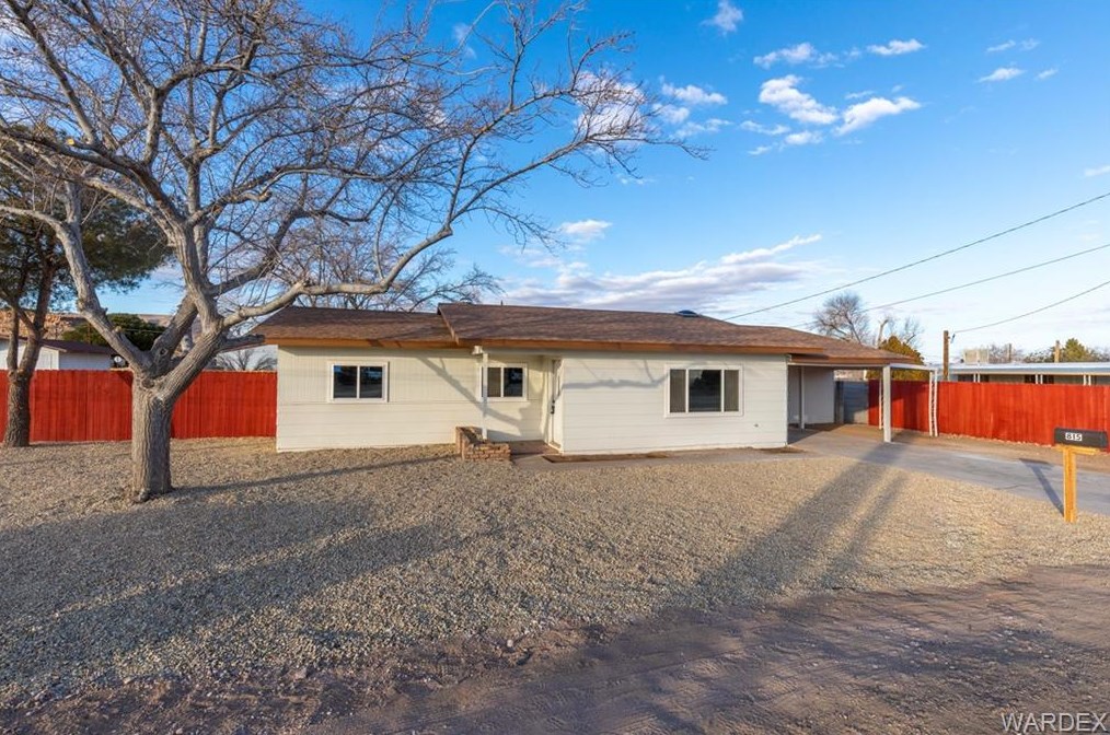 815 Berk Ave, Kingman, AZ 86409-3910