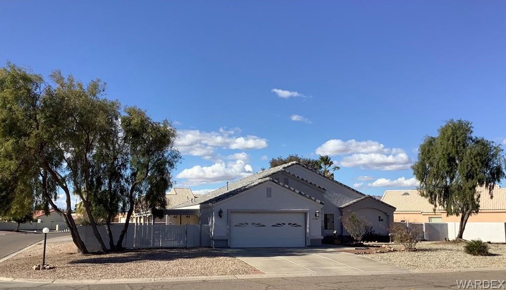 7733 S Valley Parkway Ct, Mohave Valley, AZ 86440