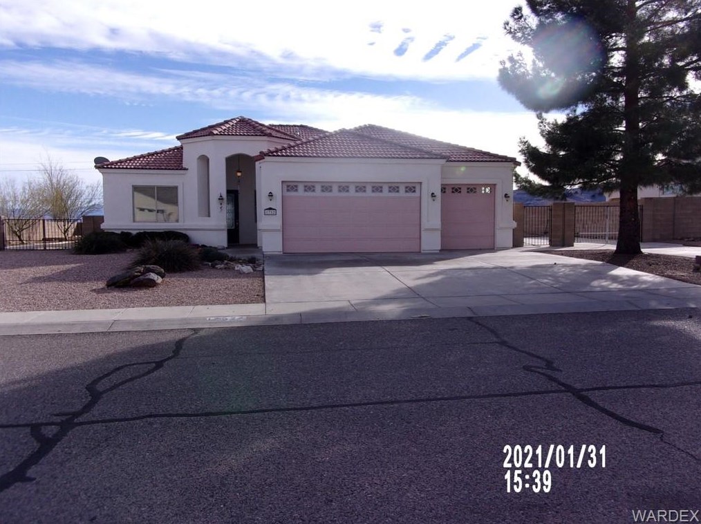 1752 Scarlet Plume St, Kingman, AZ 86409-4353